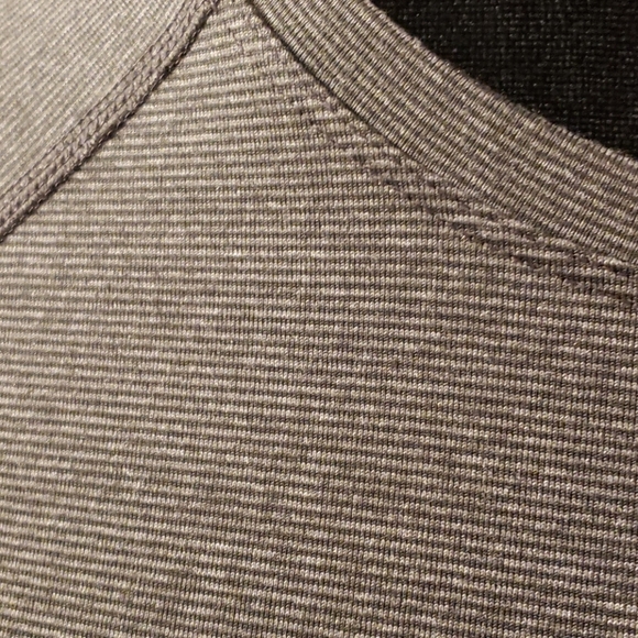Rei base layer long sleeve grey striped shirt 👕 - Picture 3 of 7